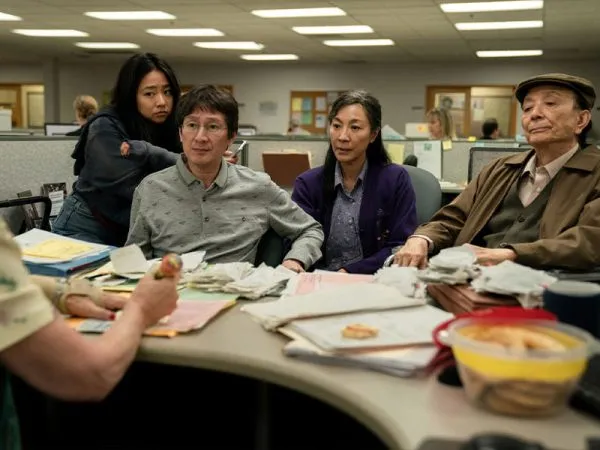 Todo en todas partes al mismo tiempo 2