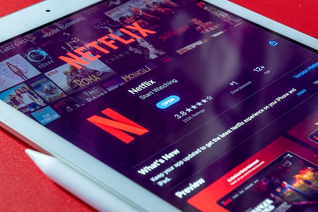 A new Netflix original web series gonna hit this December, 2022 2 entertainment 1