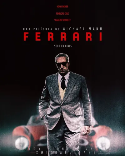 AdamcitoDriveritalianomammamiaCargadoalafachaylavelocidadenelnuevoposterdeFerrariProntoencarteleracortesiadedonMichaelMann 1