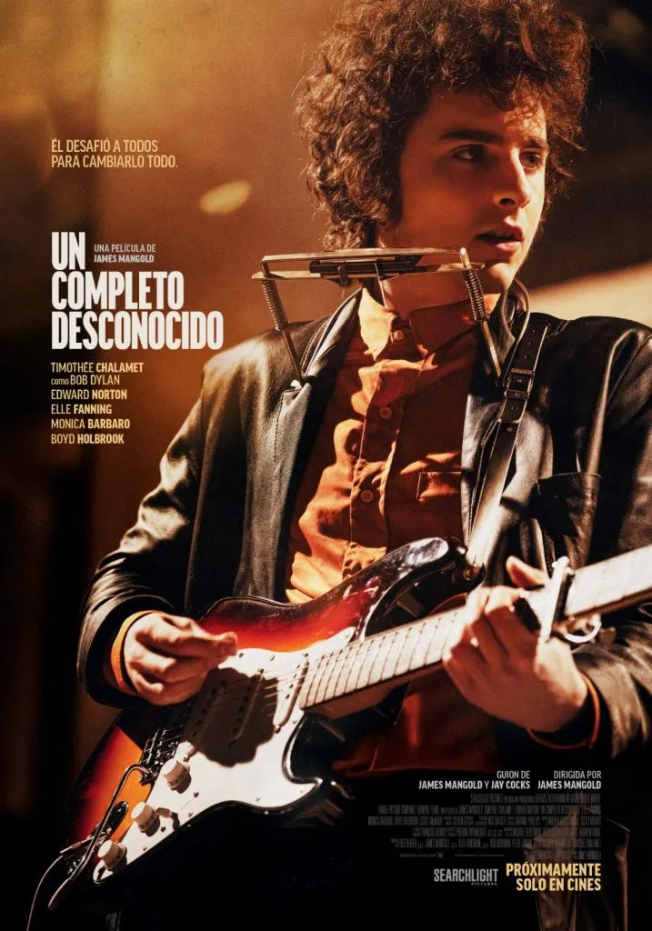 Un Completo Desconocido 717x1024 1