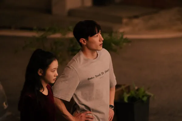 Kim Go-eun y Steve Sanghyun Noh en Amor en la Gran Ciudad