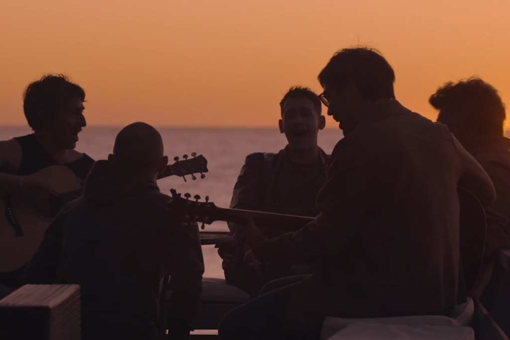 Los People in the Dragon: una tragicomedia con ritmo propio
