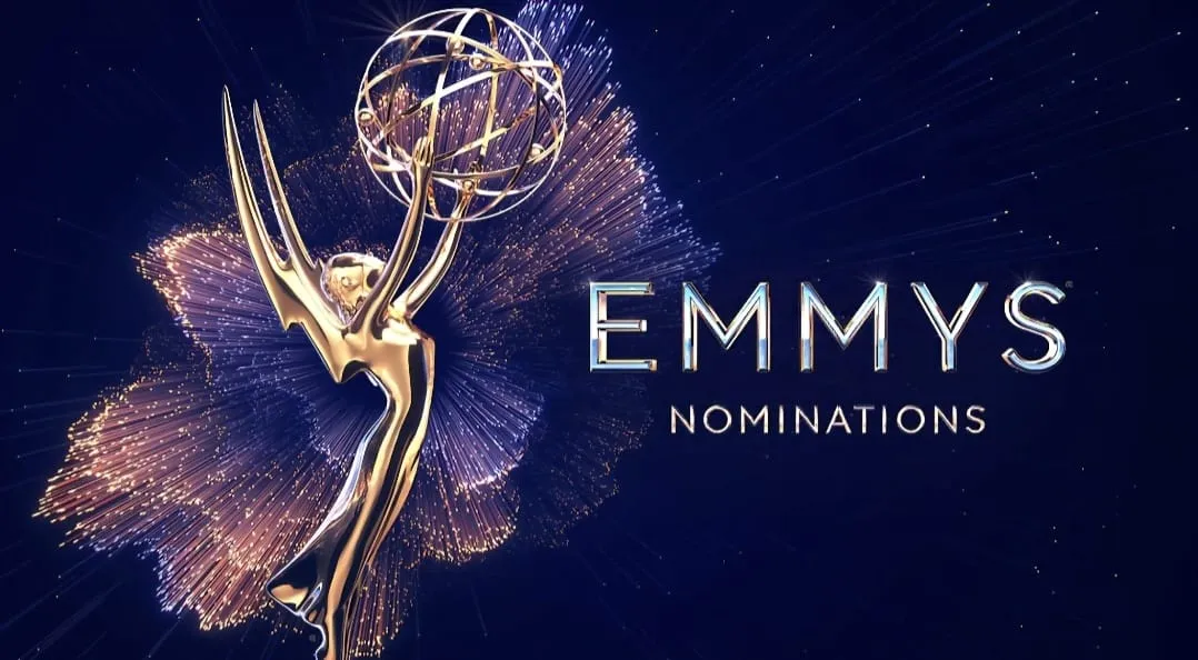 Logo de los Premios Emmy 2025 con fondo dorado y estatuilla icónica