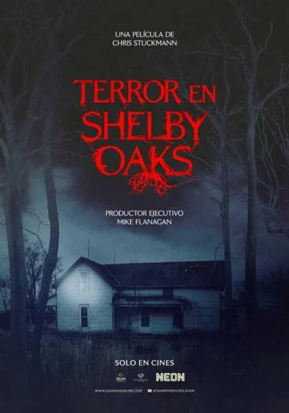 Poster oficial de Shelby Oaks en español