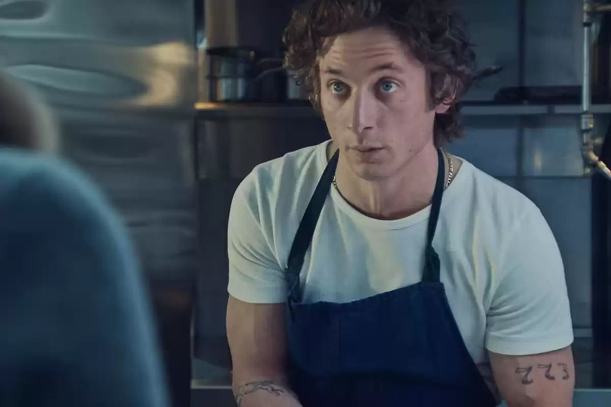 jeremy allen white es el chef carmen carmy UU2YC56WZVFWRNSNLKW76DVXOY
