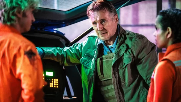 Liam Neeson en Alerta Extinción