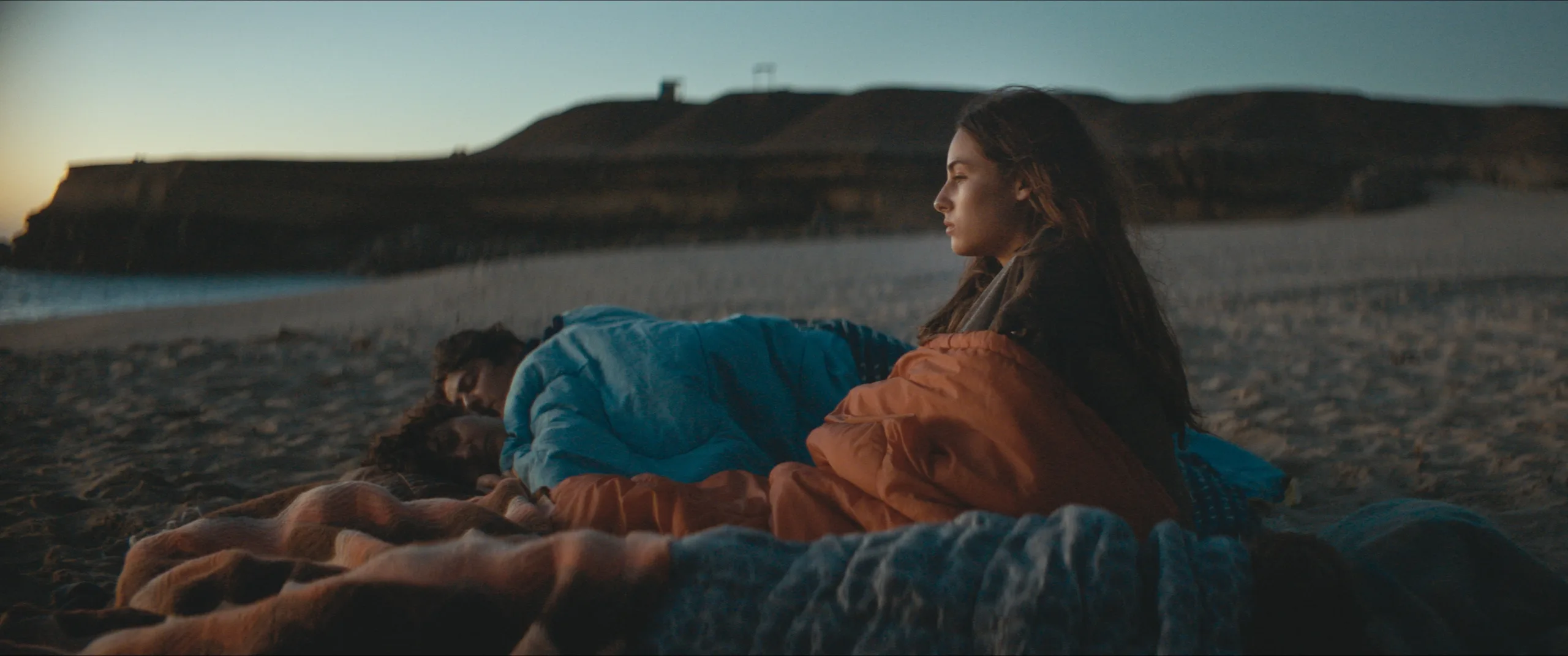 Cuerpo Celeste: Un viaje de crecimiento en el desierto