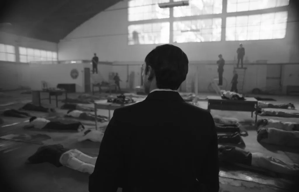 Hangar Rojo: El dilema entre la obediencia y la propia conciencia 4 HR4