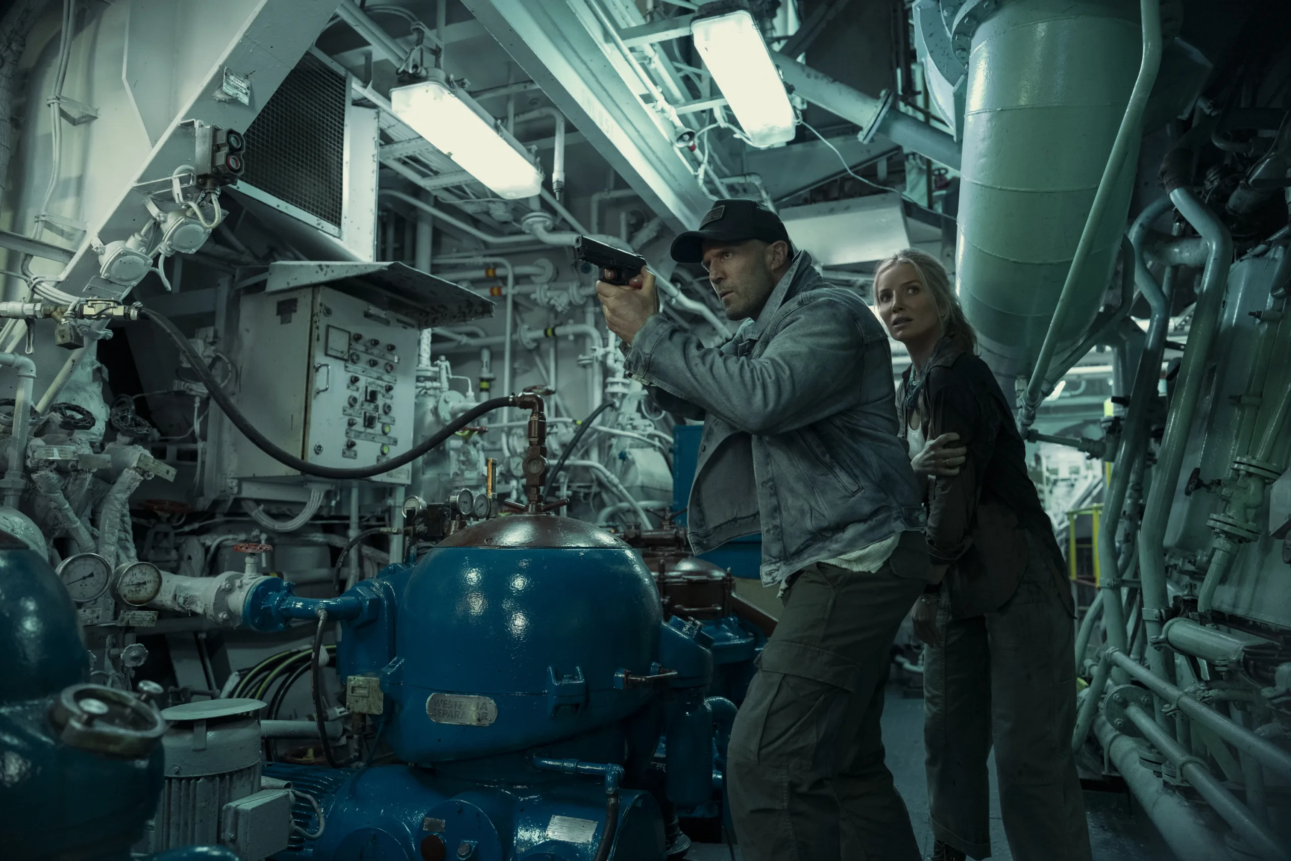 Código: Venganza Statham vuelve en lo que sabe hacer. 4 MUTINY Unit 241021 00259RC2 scaled